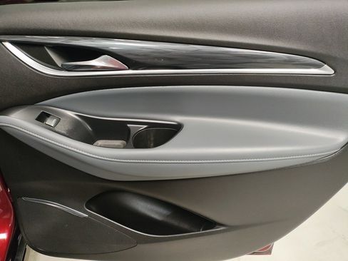 Used 2021 Buick Enclave Premium w/ Sun and Sites Package image 15