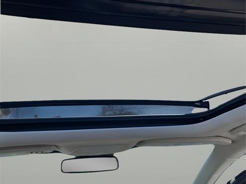 Used 2016 Ford Edge Titanium w/ Equipment Group 302A image 17