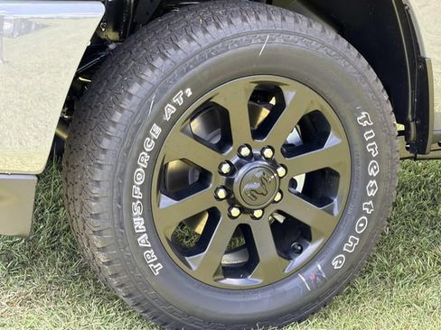 New 2026 RAM 2500 Big Horn AWD/4WD image 19