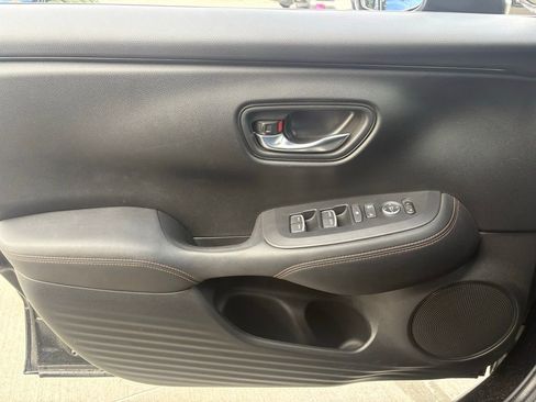 Used 2024 Honda HR-V Sport image 16