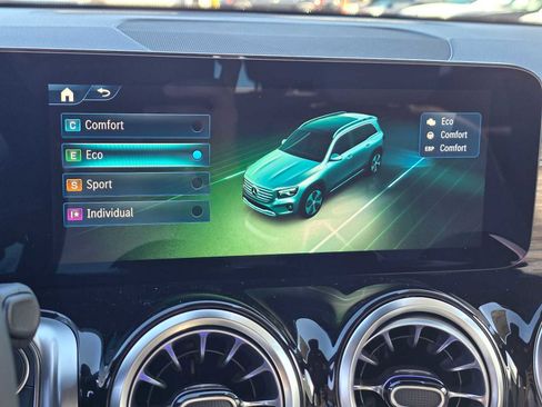 New 2026 Mercedes-Benz GLB 250 image 33