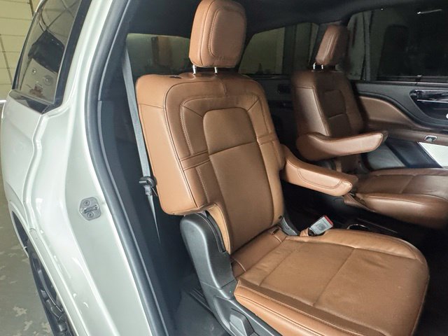 Used 2023 Lincoln Aviator Reserve w/ Equipment Group 201A AWD/4WD image 24