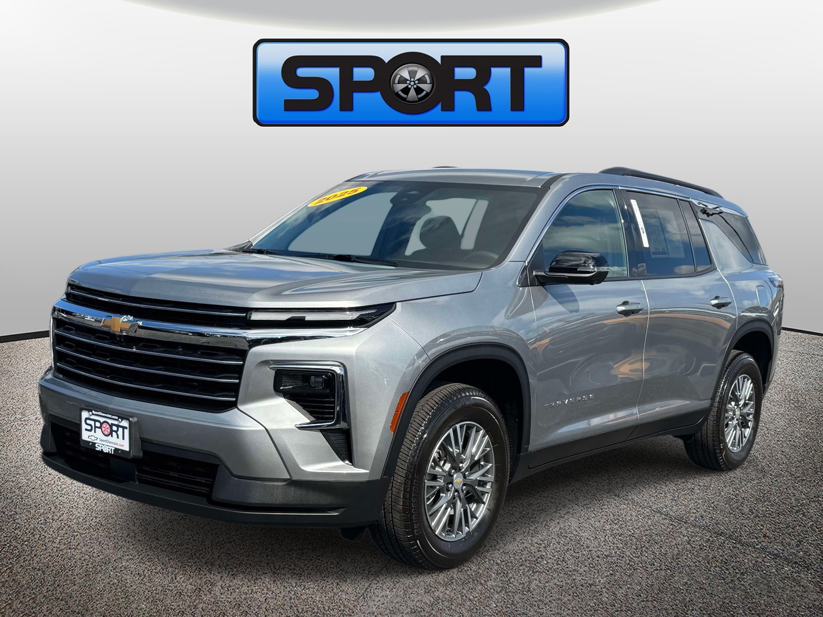 Used 2025 Chevrolet Traverse LT w/ Driver Confidence Package FWD image 1