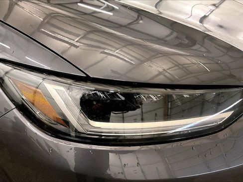 Used 2025 Honda HR-V LX image 27