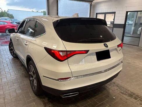 Used 2022 Acura MDX SH-AWD w/ Technology Package image 4