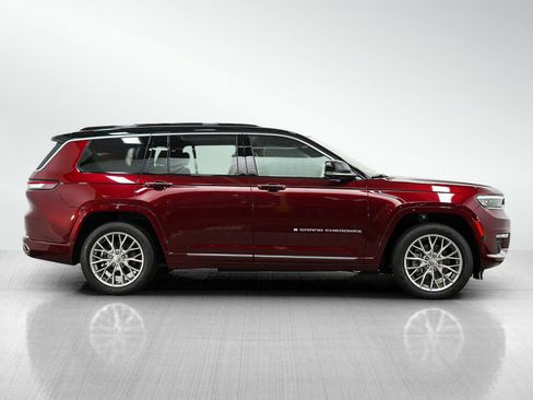 Used 2024 Jeep Grand Cherokee L Summit w/ Advanced Protech Group IV AWD/4WD image 6