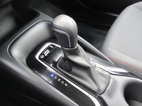 Used 2023 Toyota Corolla SE image 28