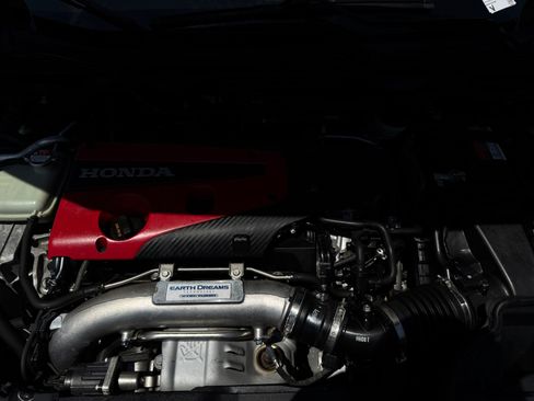 Used 2019 Honda Civic Type R image 18