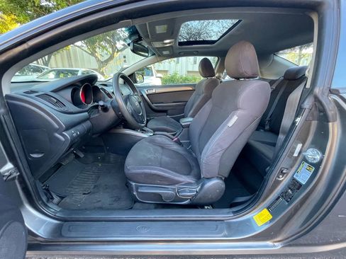Used 2013 Kia Forte Koup EX w/ Tech Pkg image 25