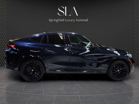 Used 2023 BMW X6 xDrive40i w/ M Sport Package image 2