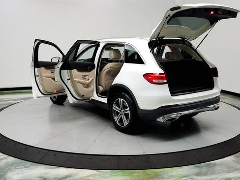 Used 2018 Mercedes-Benz GLC 300 image 12
