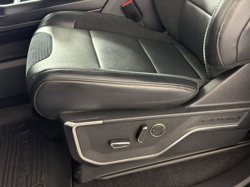 Used 2023 Ford F150 Raptor AWD/4WD image 15