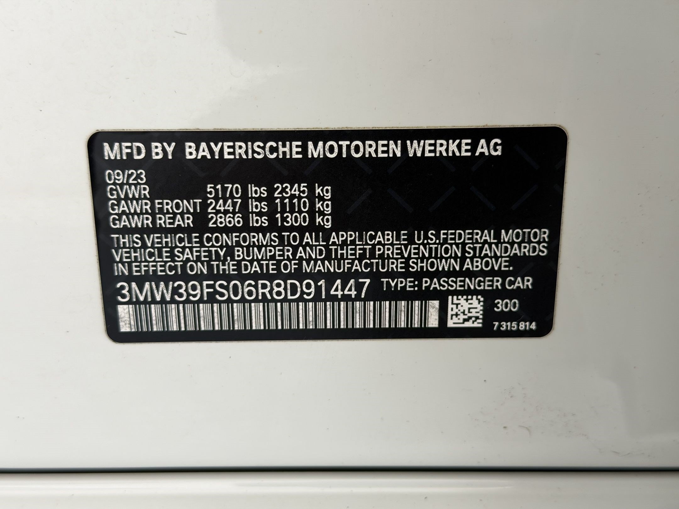 Used 2024 BMW 330e xDrive w/ Premium Package AWD/4WD image 27