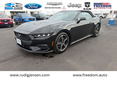 Used 2024 Ford Mustang Convertible image 1