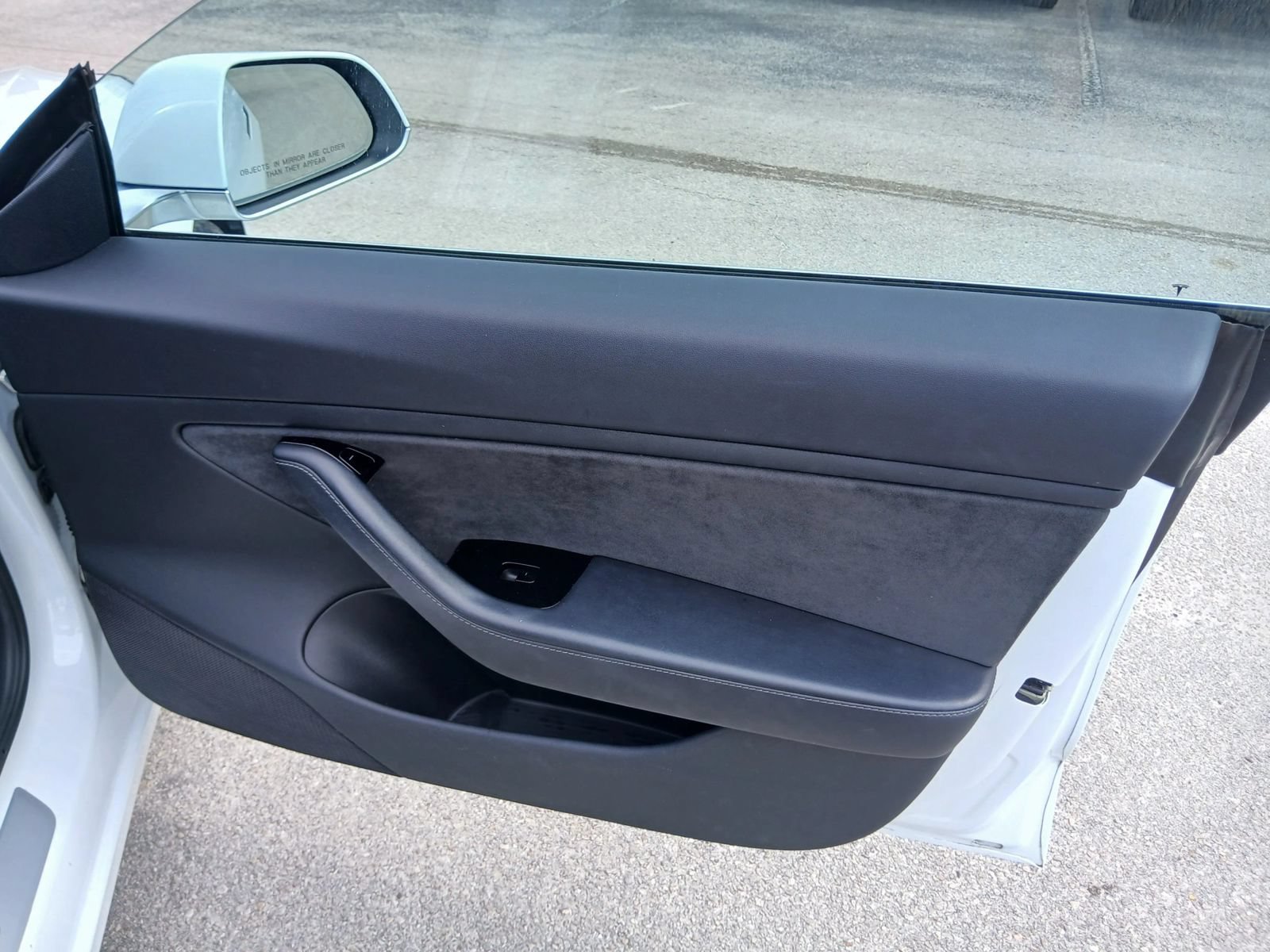 Used 2018 Tesla Model 3 Long Range RWD image 16