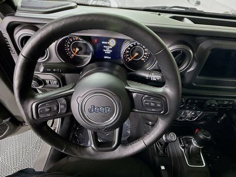 Used 2021 Jeep Gladiator Sport AWD/4WD image 19