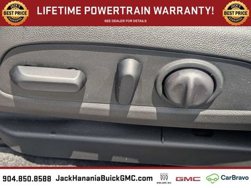Used 2025 Buick Envista Avenir FWD image 21