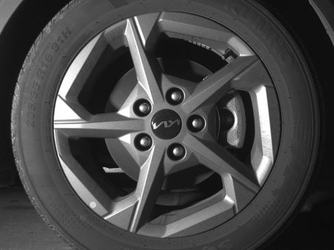 Used 2025 Kia K4 FWD image 16