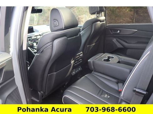 Certified 2023 Acura MDX SH-AWD w/ Advance Package image 24