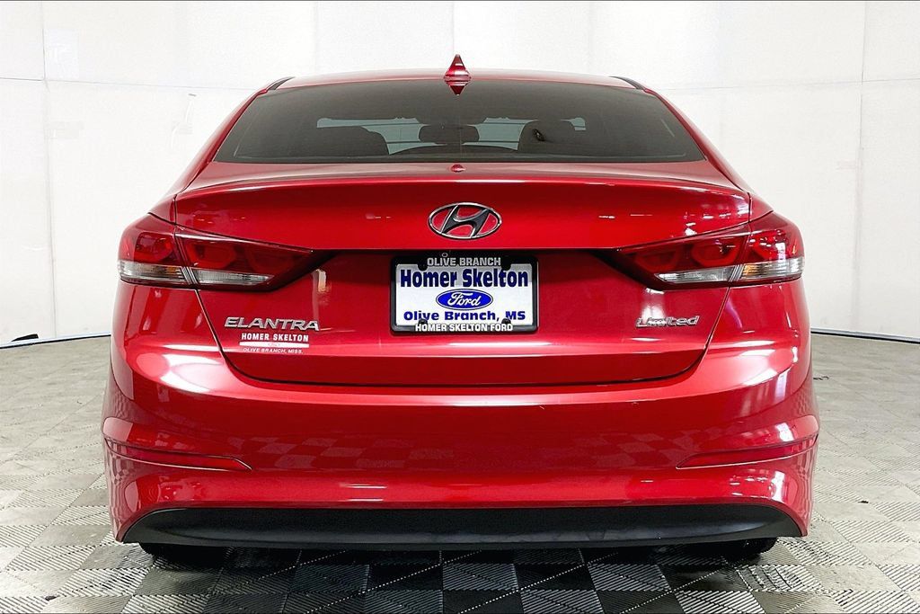 Used 2017 Hyundai Elantra Limited FWD image 4
