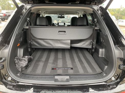 Used 2023 Mitsubishi Outlander SEL image 47