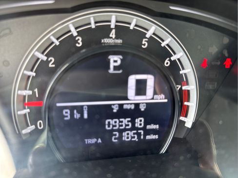 Used 2018 Honda CR-V LX image 34