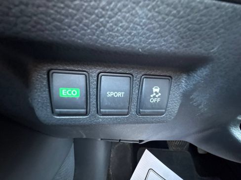 Used 2016 Nissan Sentra SR FWD image 23