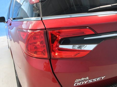 Used 2024 Honda Odyssey EX-L image 42