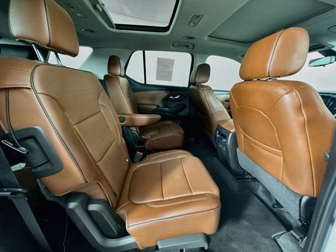 Used 2019 Chevrolet Traverse High Country AWD/4WD image 31