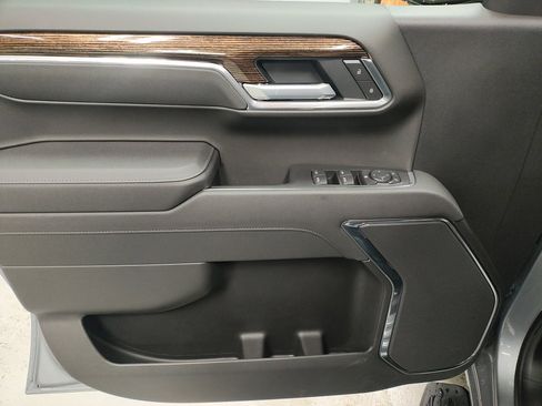 New 2026 GMC Sierra 1500 Elevation image 26