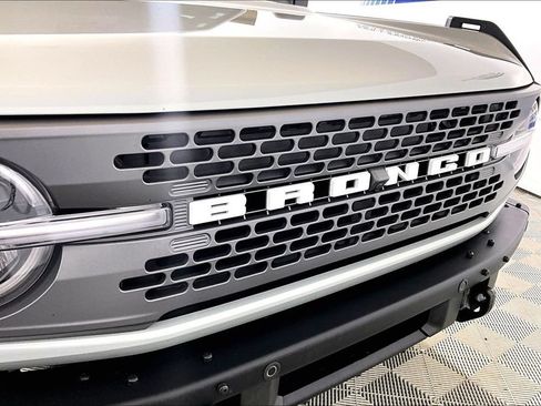 Certified 2024 Ford Bronco Badlands AWD/4WD image 23