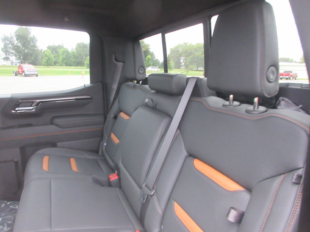 New 2026 GMC Sierra 1500 AT4 w/ AT4 Premium Package AWD/4WD image 16
