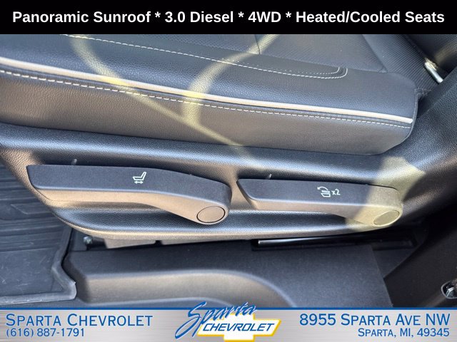 Used 2021 GMC Yukon SLT AWD/4WD image 31
