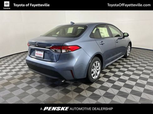 Used 2026 Toyota Corolla LE FWD image 5