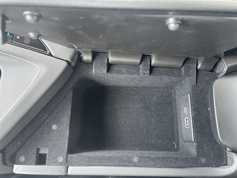 Used 2025 Chevrolet Corvette Stingray Coupe w/ 1LT image 38