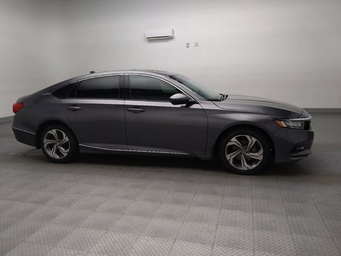 Used 2018 Honda Accord EX-L image 11