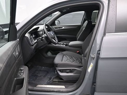 New 2026 Volkswagen Atlas Cross Sport SE AWD/4WD image 9