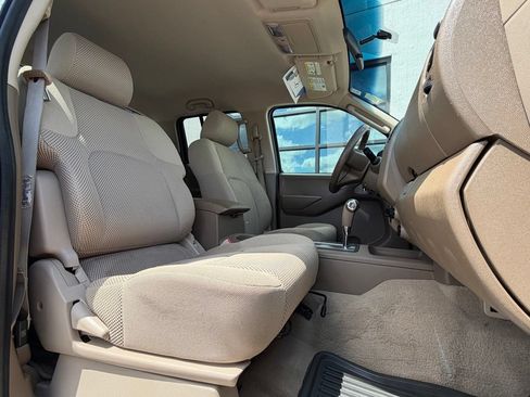 Used 2007 Nissan Frontier SE w/ Power Pkg AWD/4WD image 18
