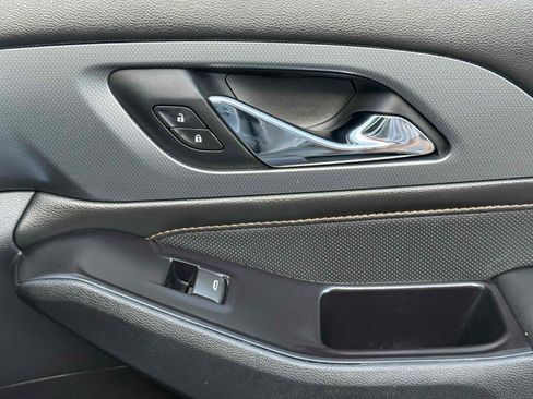 Used 2018 Chevrolet Traverse Premier image 67