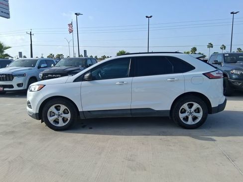 Used 2021 Ford Edge SE FWD image 4
