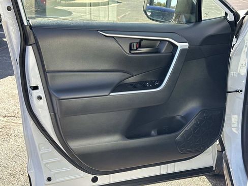 Used 2025 Toyota RAV4 LE image 21