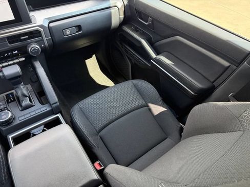 Used 2026 Toyota 4Runner SR5 AWD/4WD image 27