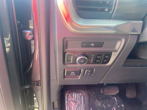 New 2025 Ford F150 Lariat w/ Equipment Group 501A Mid image 18