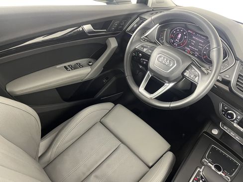 Used 2018 Audi Q5 Prestige w/ Prestige Package image 9