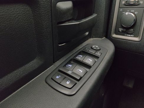 Used 2017 RAM 1500 Tradesman w/ Popular Equipment Group RWD image 27