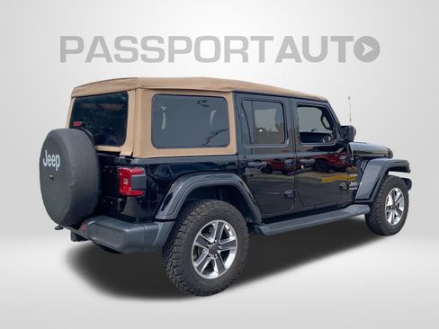 Used 2020 Jeep Wrangler Unlimited Sahara AWD/4WD image 7