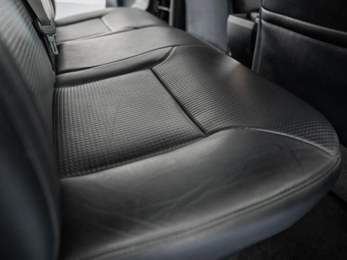 Used 2019 Toyota Tacoma TRD Sport image 38