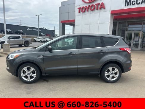Used 2015 Ford Escape SE FWD image 10