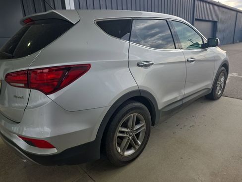 Used 2018 Hyundai Santa Fe Sport image 5
