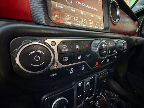 Used 2021 Jeep Wrangler Unlimited Rubicon w/ Dual Top Group image 22